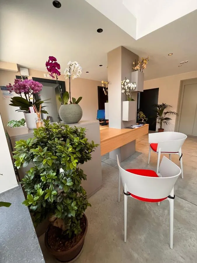 Ollen Apartments Catania 3*,  Italy