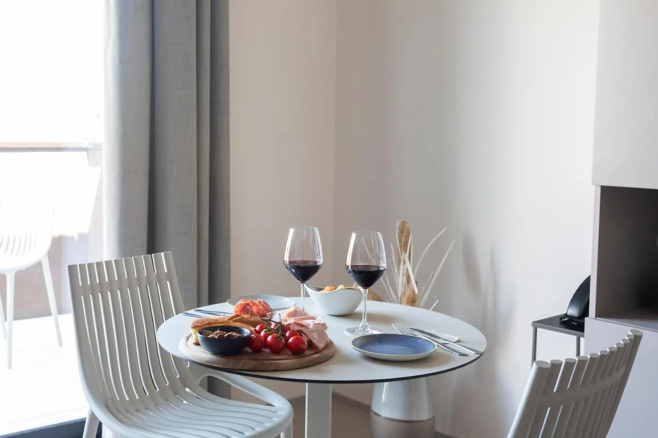 Ollen Apartments Catania Aparthotel