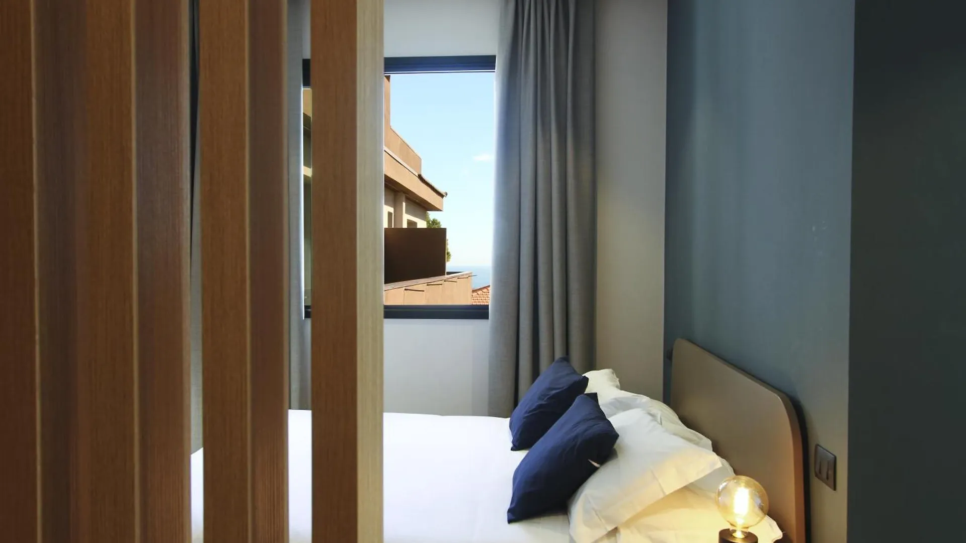 Ollen Apartments Catania Aparthotel